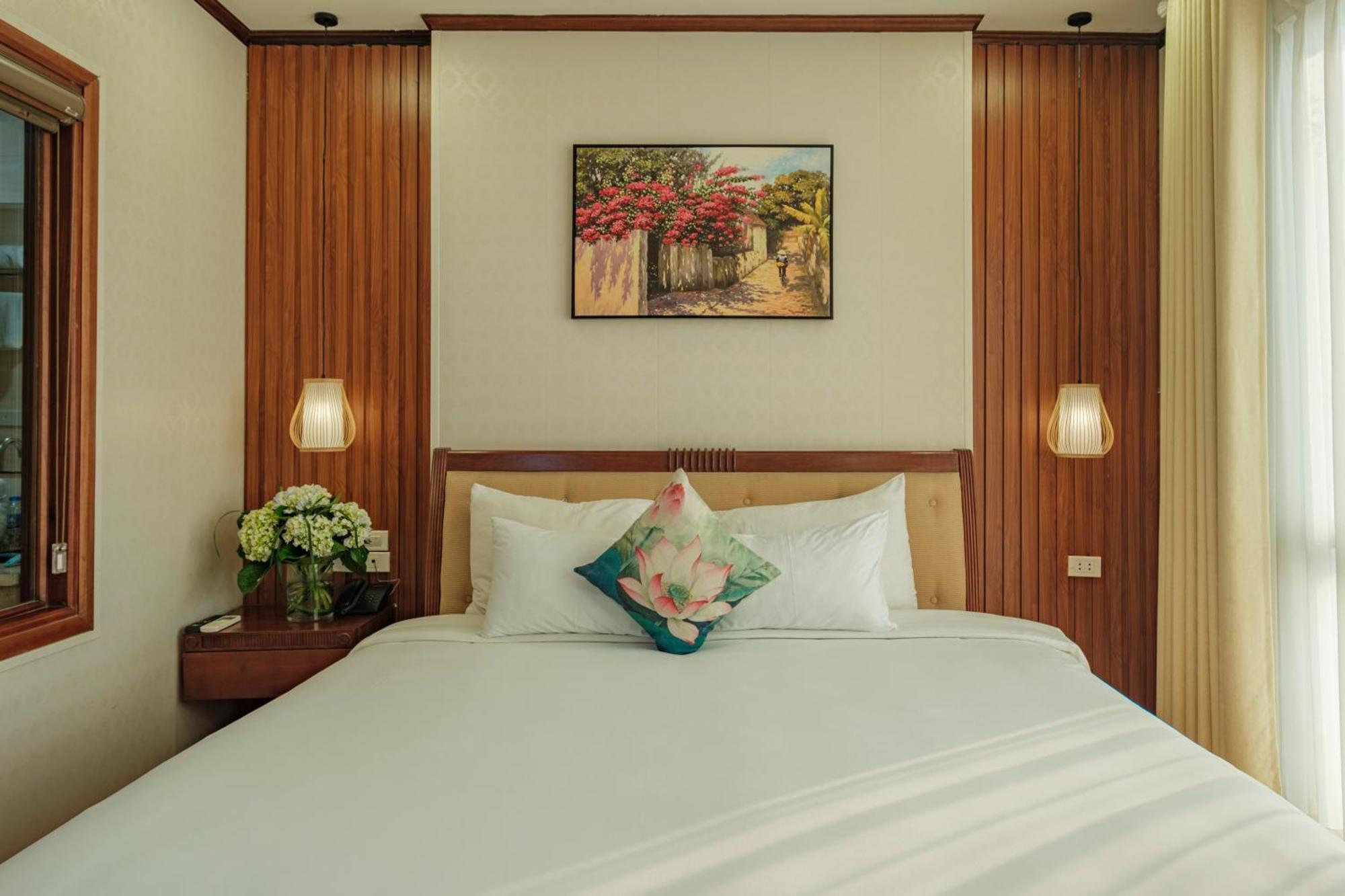 Sunset Westlake Hanoi Hotel Экстерьер фото