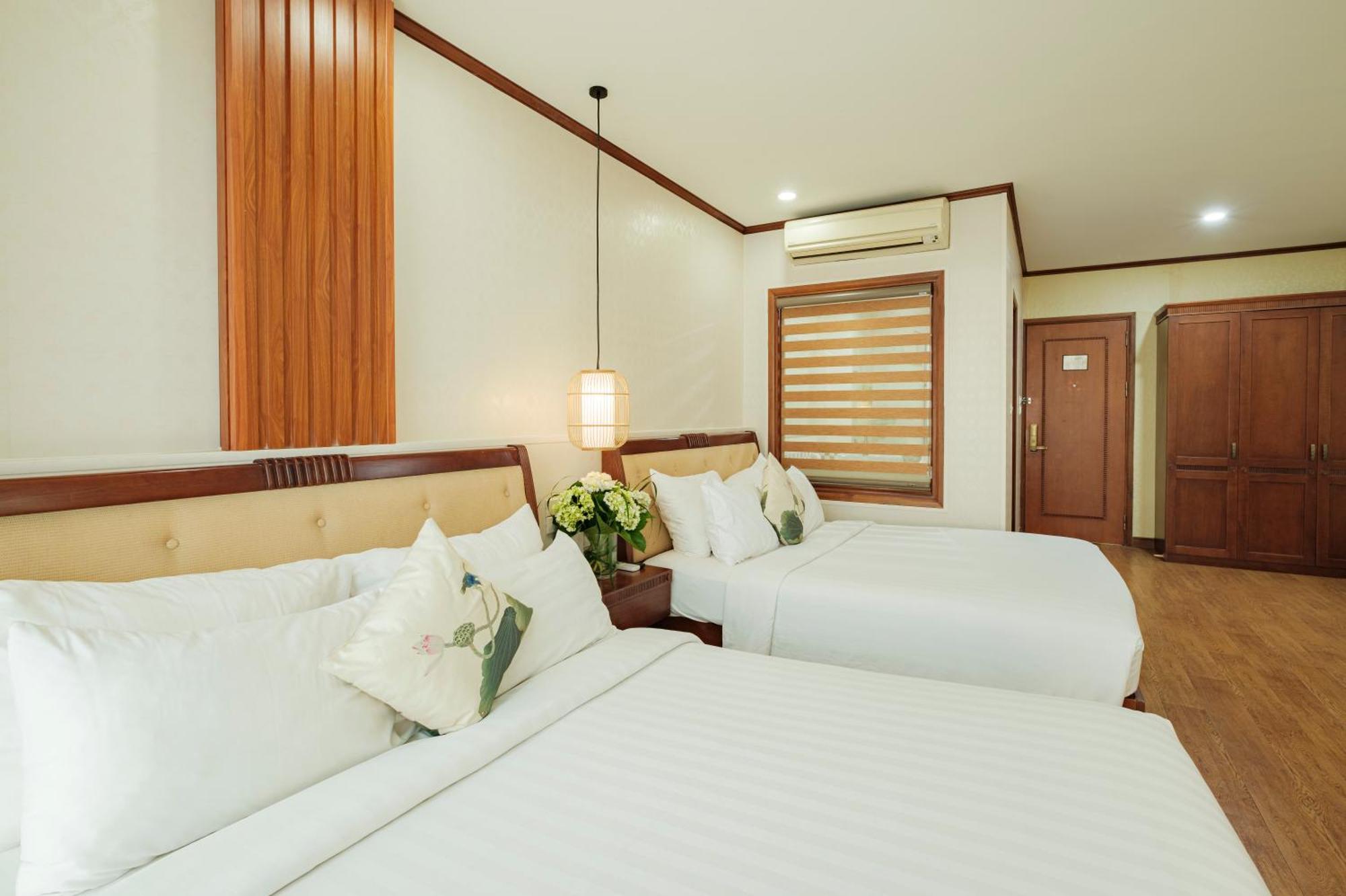 Sunset Westlake Hanoi Hotel Экстерьер фото