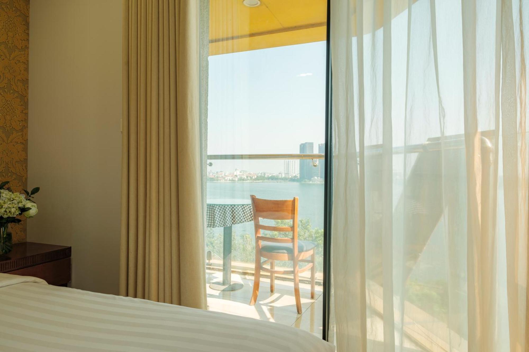 Sunset Westlake Hanoi Hotel Экстерьер фото