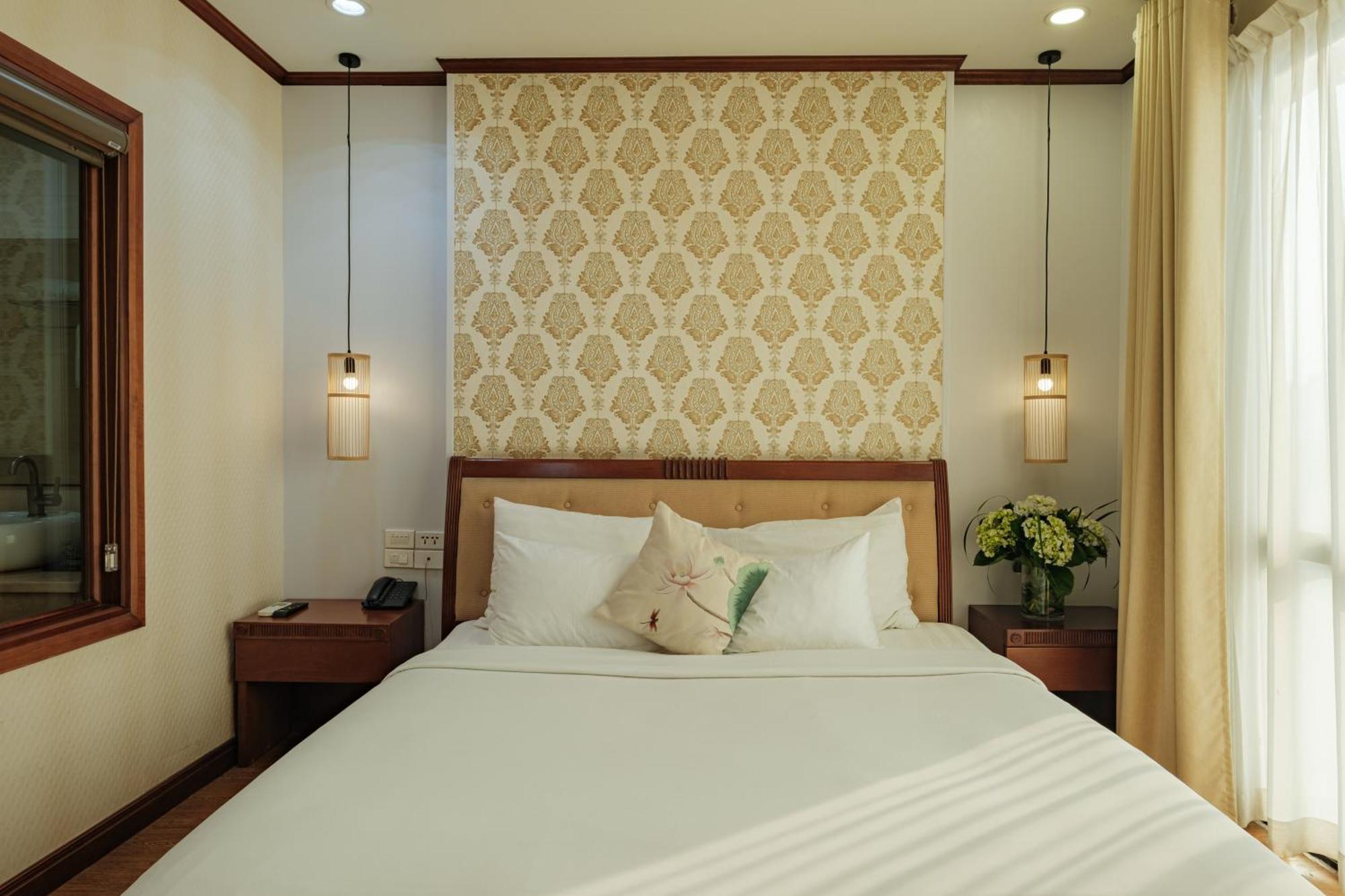 Sunset Westlake Hanoi Hotel Экстерьер фото