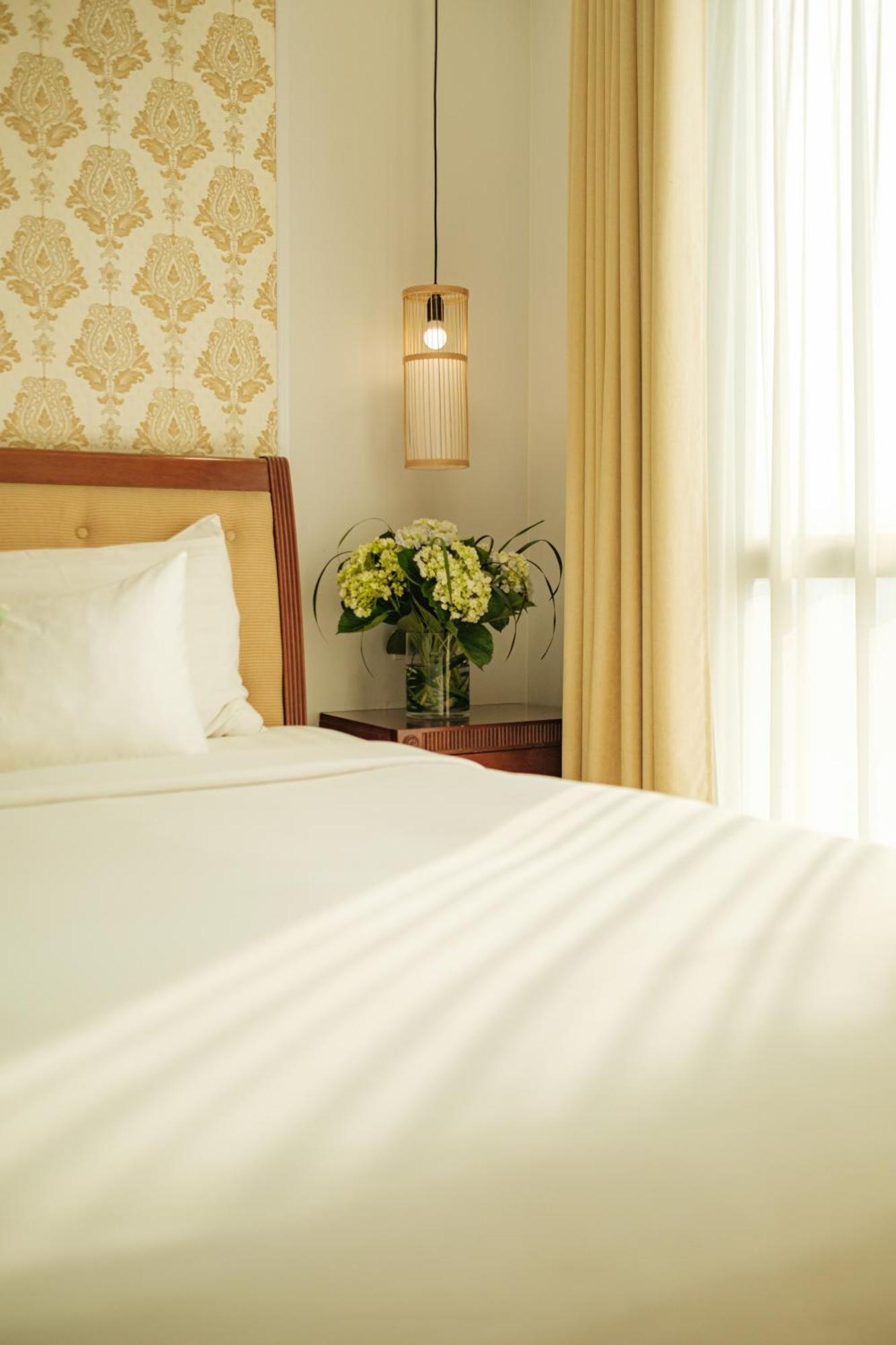 Sunset Westlake Hanoi Hotel Экстерьер фото