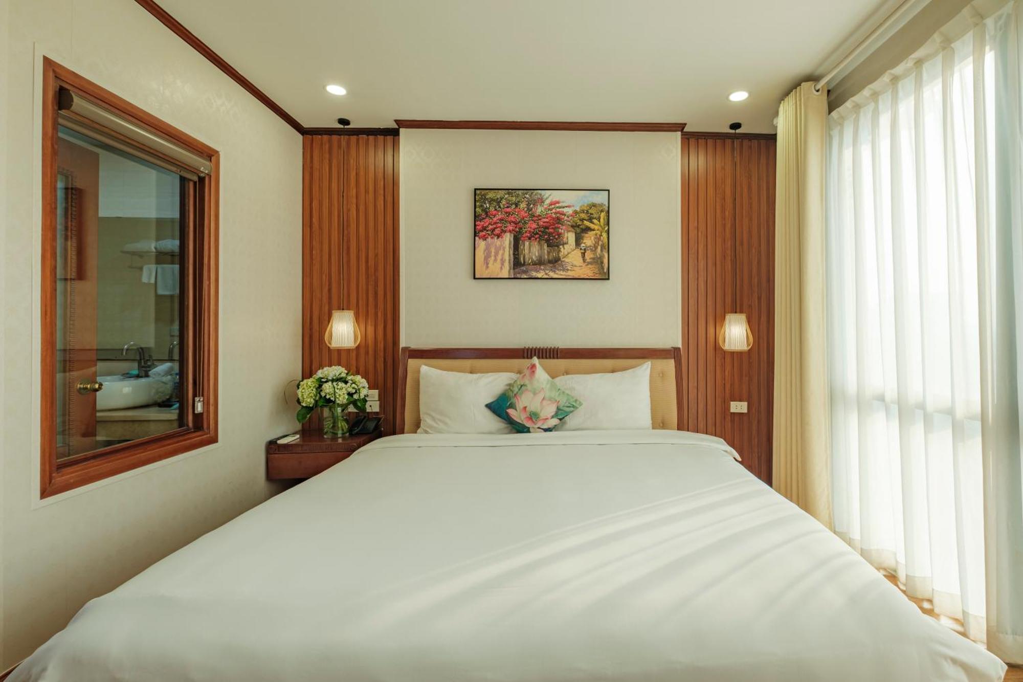Sunset Westlake Hanoi Hotel Экстерьер фото